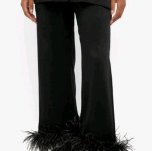 New Sleeper Double Ostrich Feather Party Pajama Top And Bottom (Size Large)